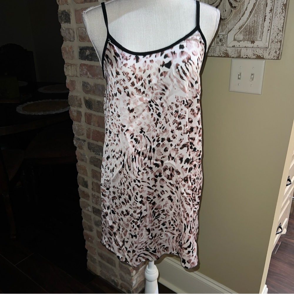 Cozy Rozy Nordstrom Leopard Satin Nightgown Size medium Dusty Pink Brown